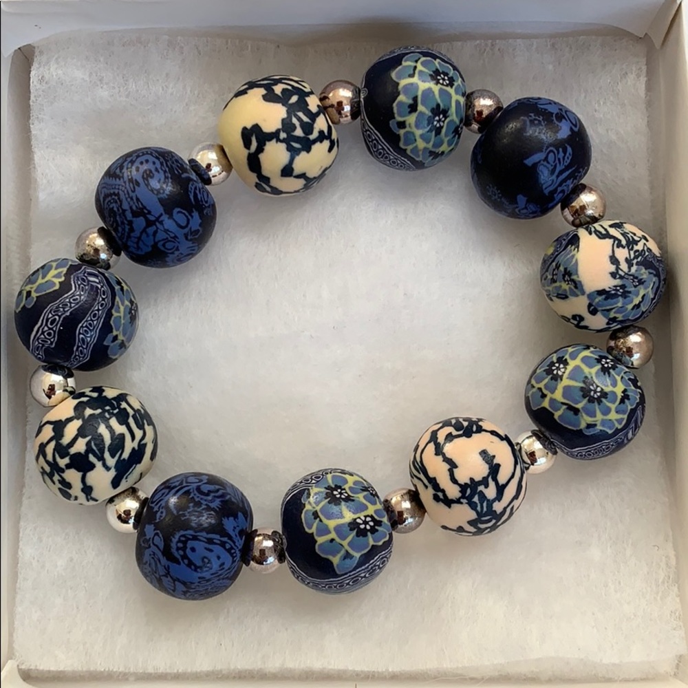 Beautiful Blue Viva Beads Bracelet